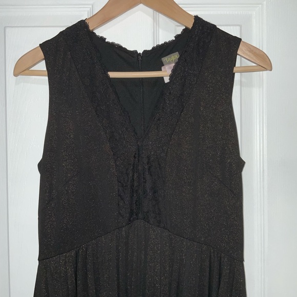 Taylor Dresses Women's Cap Sleeve Gold Liquid Pleated Midi Dress, 8 - Picture 3 of 6